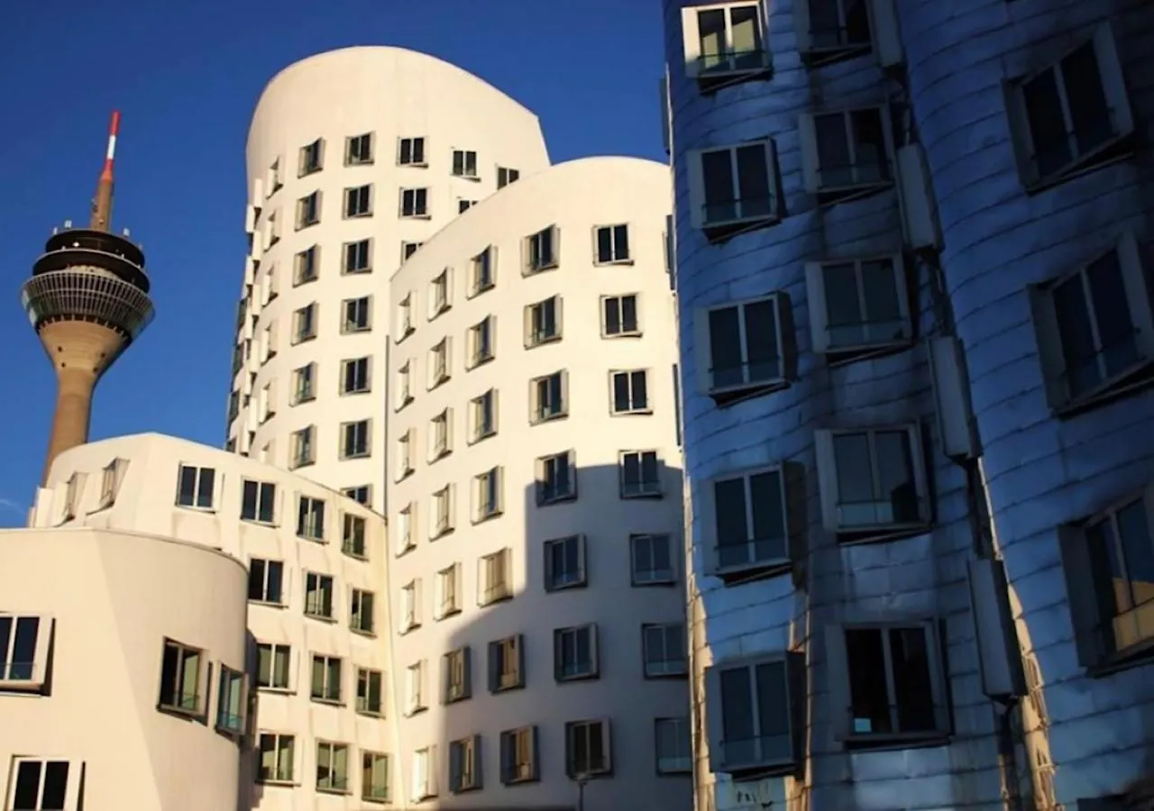 Medienhafen Apartment Direkt Am Zentrum Ντίσελντορφ